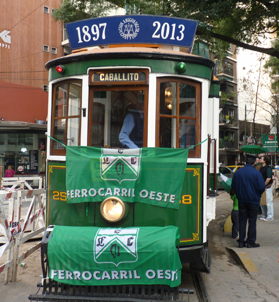 Caballito Te Quiero  FERRO CARRIL OESTE EN LA SEMANA DE «PASIÓN