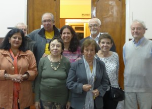 Los autores y parte de los integrantes de la Junta de Estudios Históricos del Caballito.