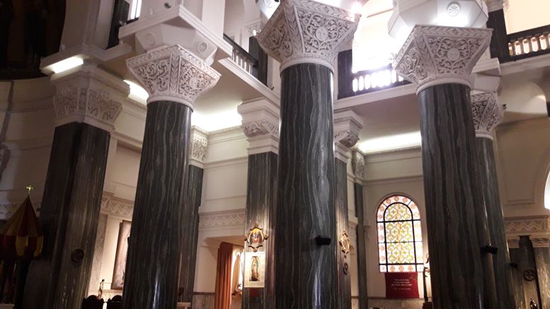 Detalle de las columnas y capiteles.