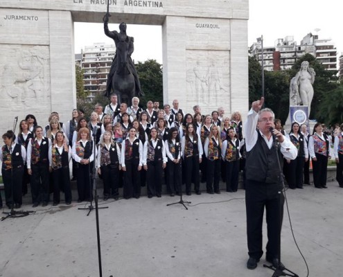 El Maestro Raúl Fritzsche y la formación del Coro Kennedy
