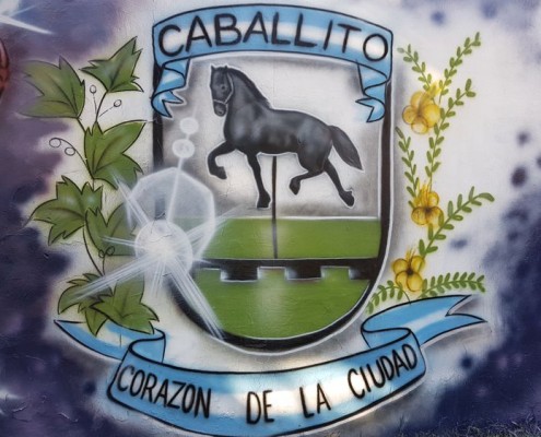 Mural del escudo de Caballito.
