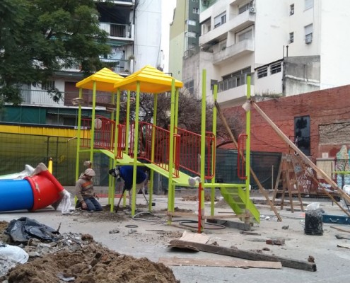 Nuevos juegos para la plaza.