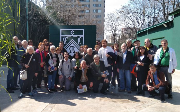 El grupo de visitantes con os organizadores.