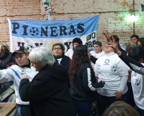 Y todo terminó con música y baile.