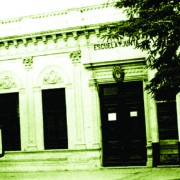 El Colegio Primera Junta en su segunda  ubicación, Rivadavia 5245.