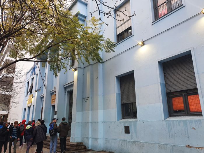 Liceo 12 DE 8 "Fray Mamerto Esquiú", José María Moreno 345